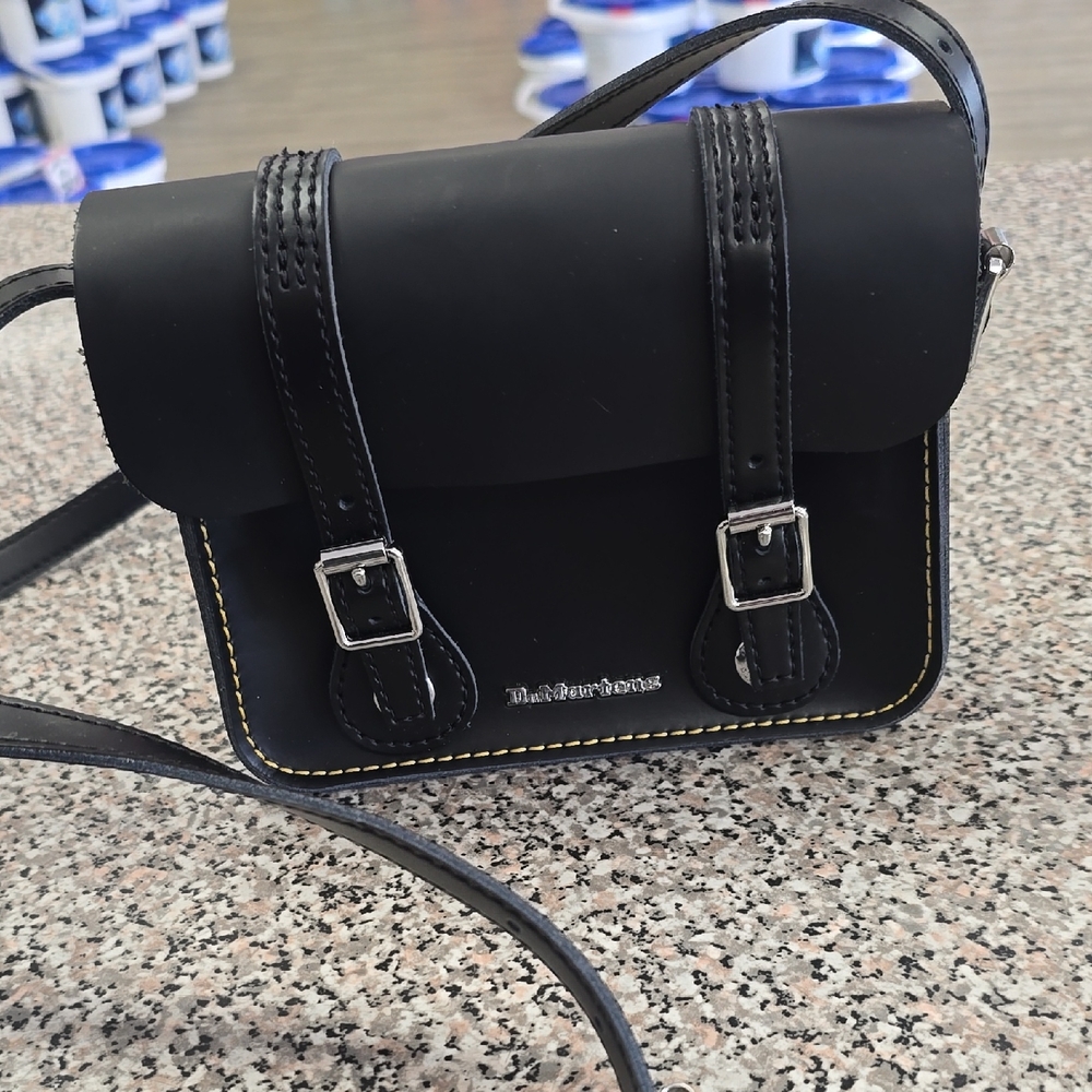 Black Leather Crossbody Bag Dr. Martens